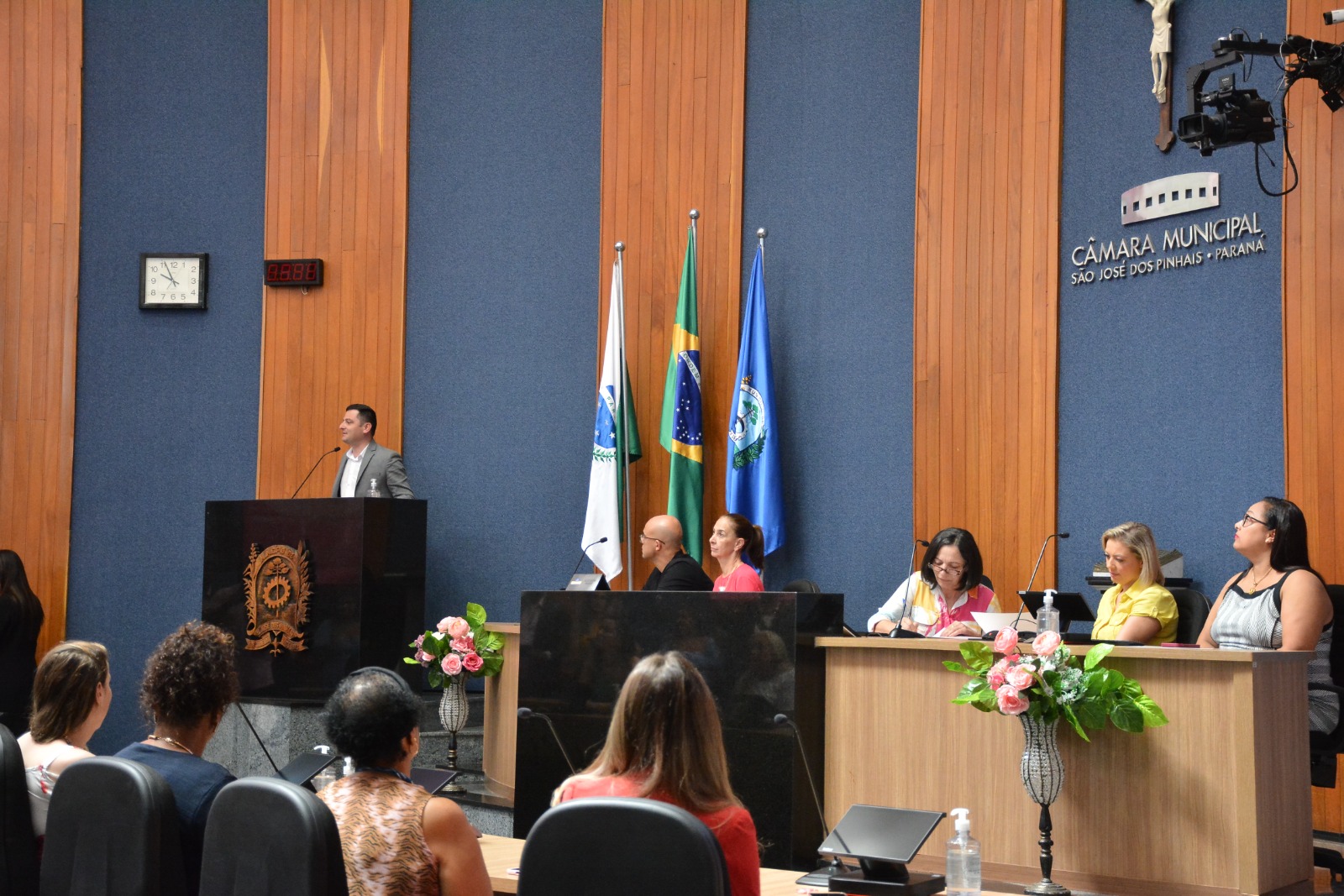 Evento reuniu mulheres da política, lideranças e um grande público no Plenário da Casa. Foto: Divulgação CMSJP